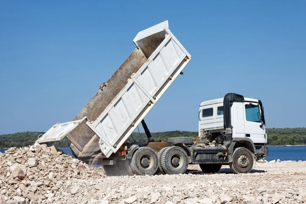 Camion benne à Alençon 